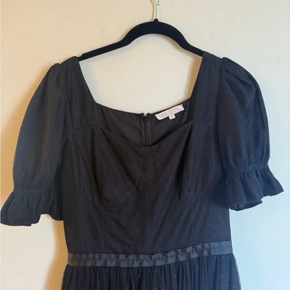 Ivy City Co. Ballerina Tulle Puff Sleeve Formal Midi Dress in Black - Picture 8 of 12